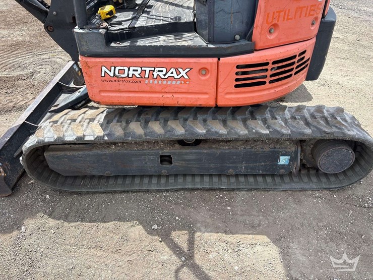 hitachi-zx26u-5n-mini-excavator-image-13