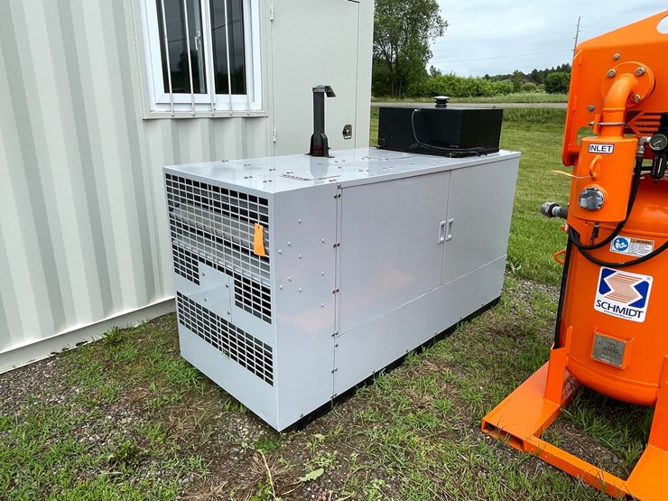 #4907-•-1994-ingersoll-rand-diesel-air-compressor-image-1