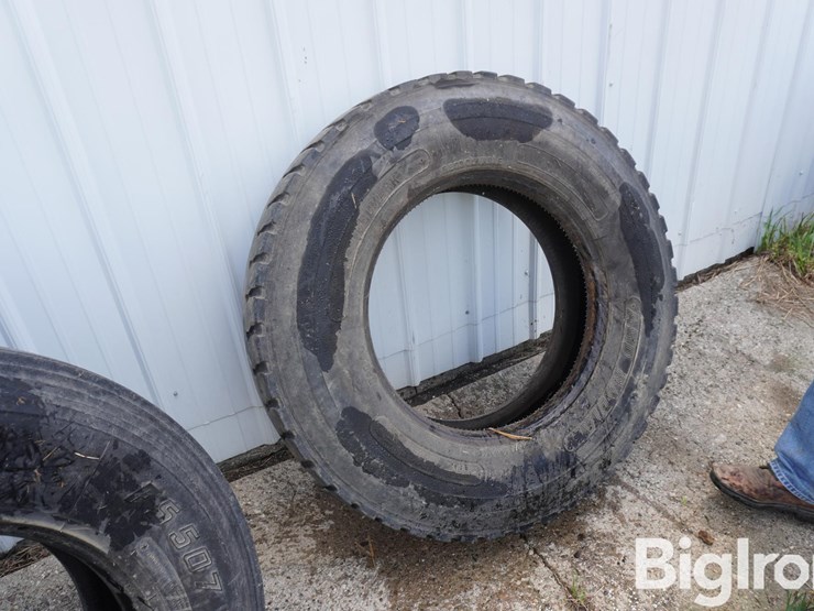 11r22.5-tires-image-19