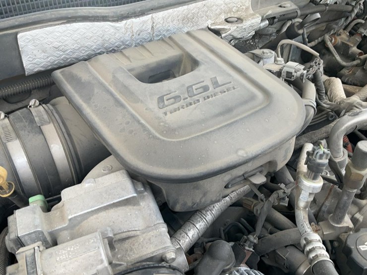 2015-chevrolet-3500-image-55