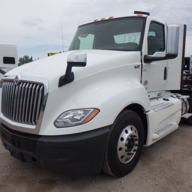 2019 INTERNATIONAL LT