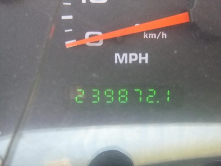 2002-ford-f550-image-24