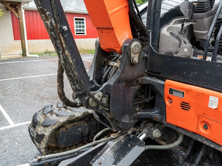 2023-kubota-u55-5-image-11