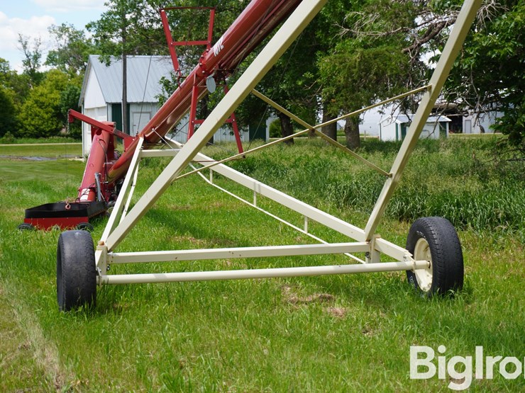 buhler-farm-king-1072-image-13