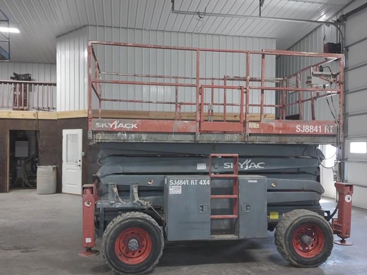 #105-•-2014-skyjack-sj884lrt-rough-terrain-scissor-lift-image-1
