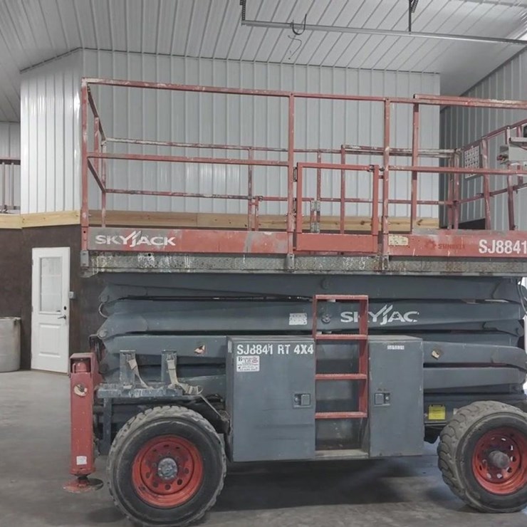 #105 • 2014 Skyjack SJ884LRT Rough Terrain Scissor Lift