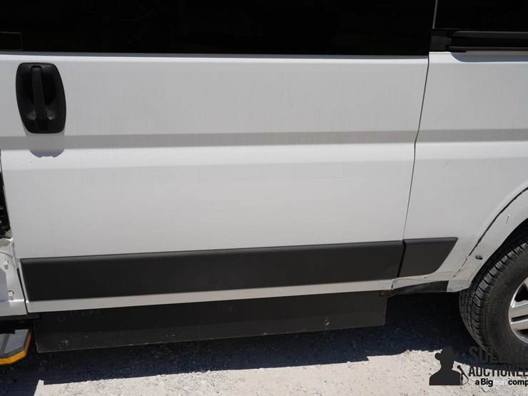 2021-ram-promaster-1500-image-19