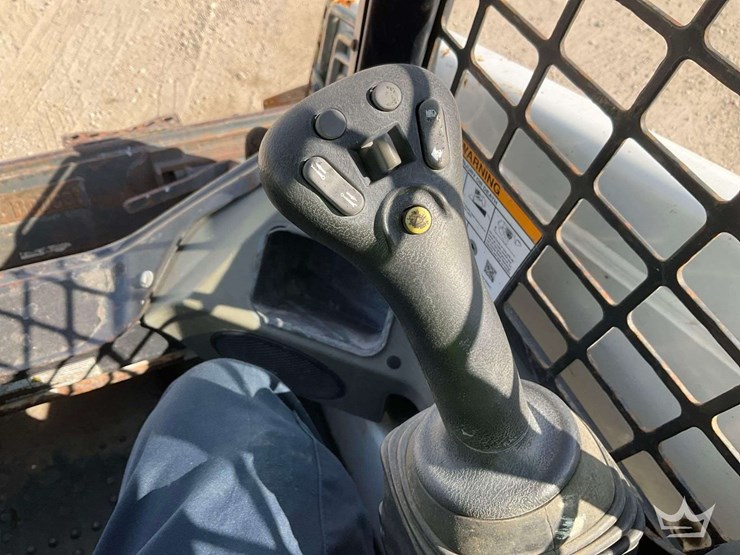 2020-bobcat-t450-image-11