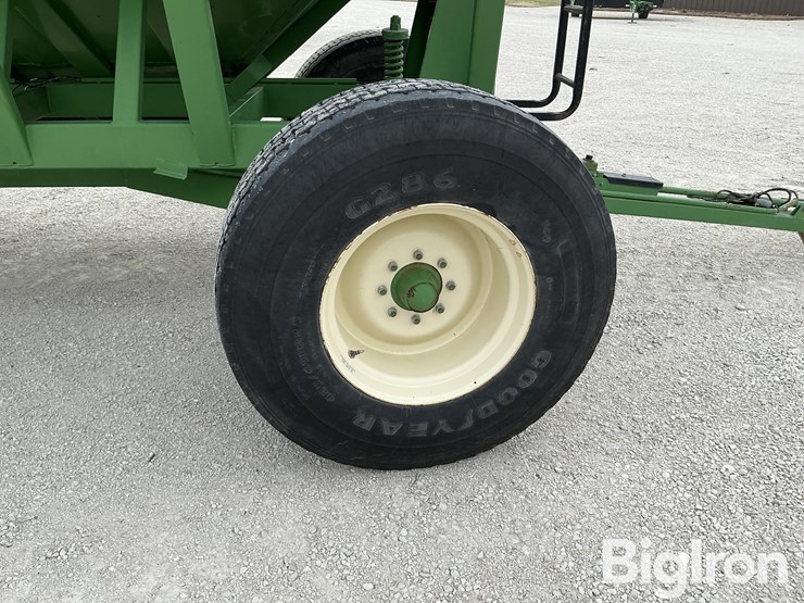 unverferth-brent-gt440-grain-wagon-image-16