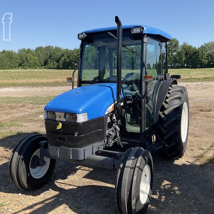 NEW HOLLAND TN75D