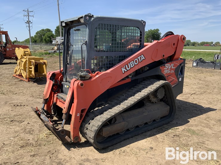 kubota-svl95-2s-image-1