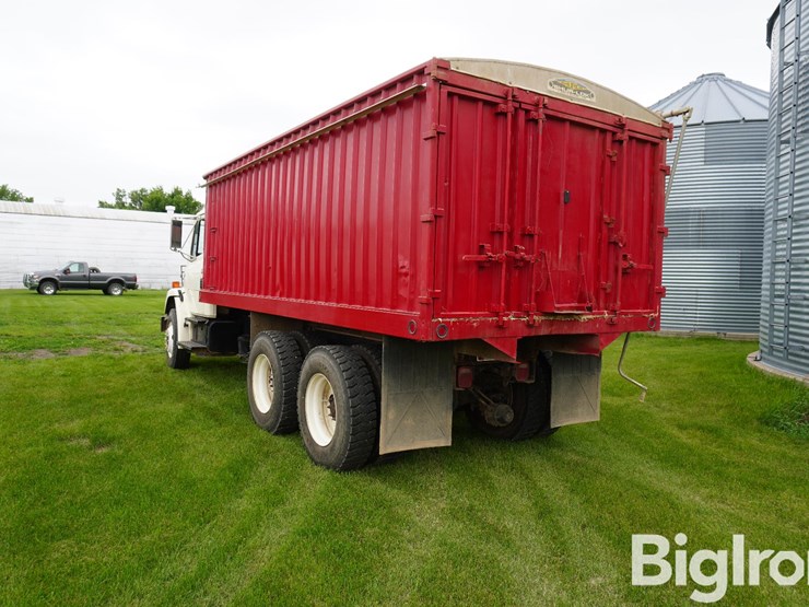 1994-freightliner-fl80-image-7