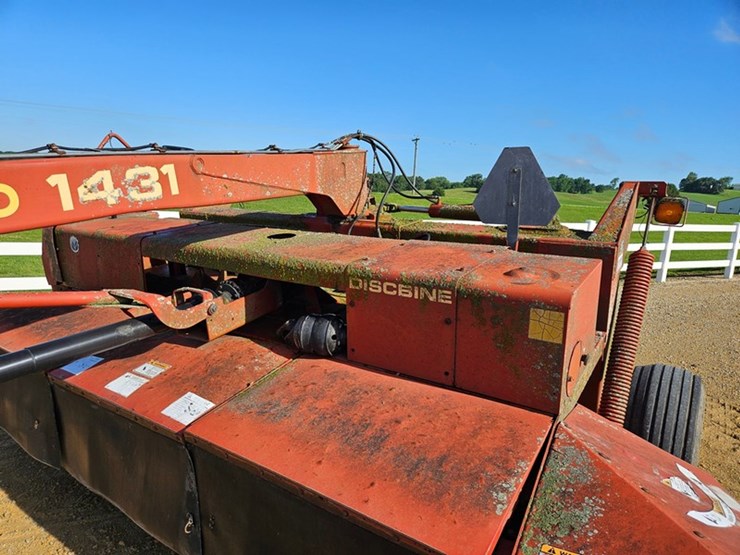 new-holland-1431-image-14