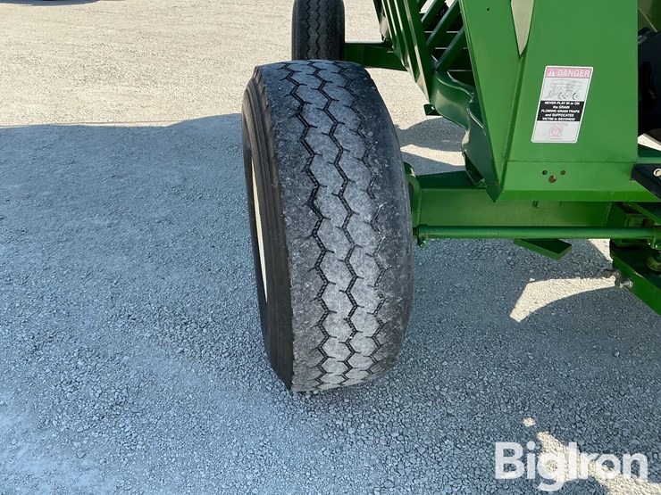 unverferth-brent-gt444-grain-wagon-image-16