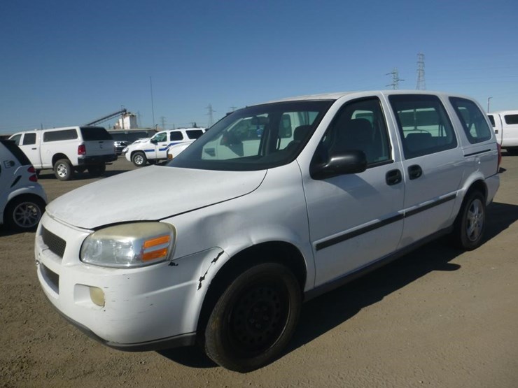 2005-chevrolet-uplander-image-1