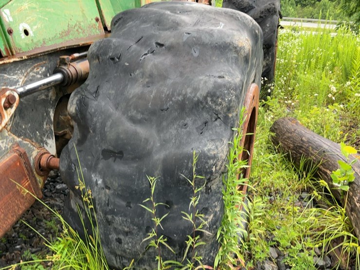 2008-deere-748g-iii-image-22