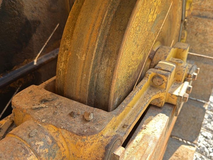 2012-john-deere-450-image-33