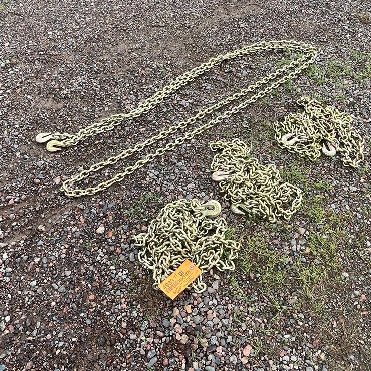 #4933 • (4) 1/4" Chains with Hooks