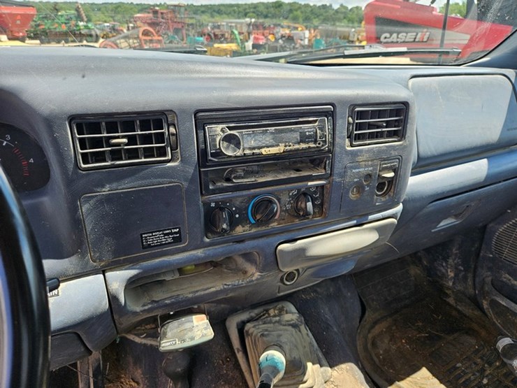 1999-ford-f450-image-27