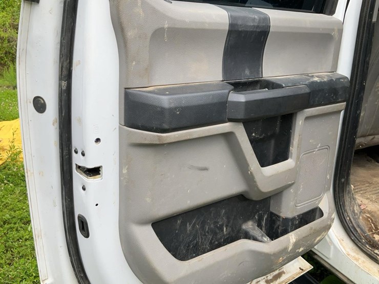 2018-ford-f250-image-22