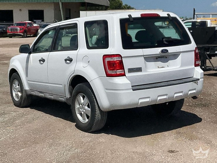 2009-ford-escape-image-4