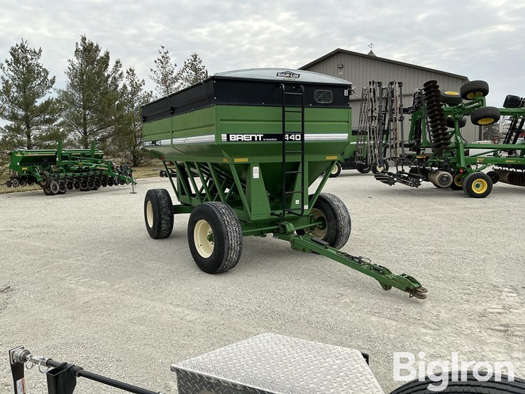 unverferth-brent-gt440-grain-wagon-image-3