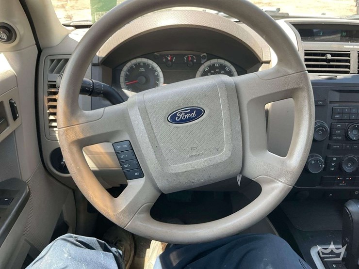2009-ford-escape-image-15