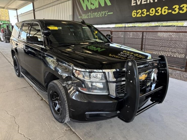 2019-chevrolet-tahoe-image-2