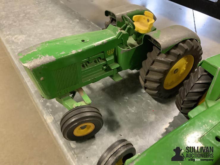 john-deere-toy-tractors-image-5