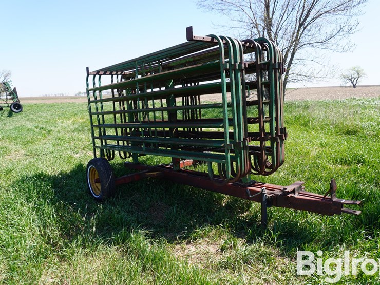 10'-cattle-panels-on-trailer-image-3