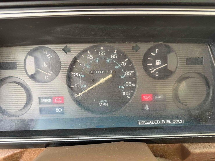 1986-nissan-d21-image-17