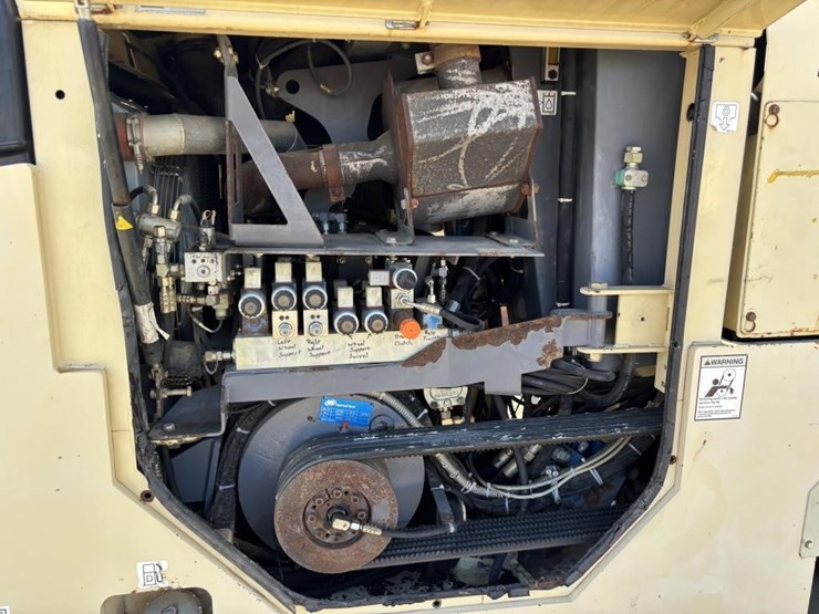 2007-volvo-mw500-image-38