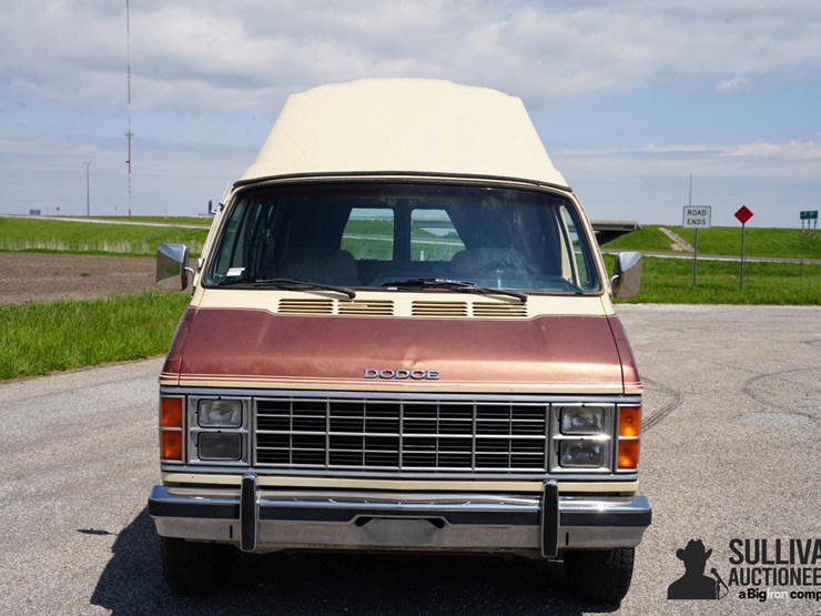 1985-dodge-ram-250-image-2