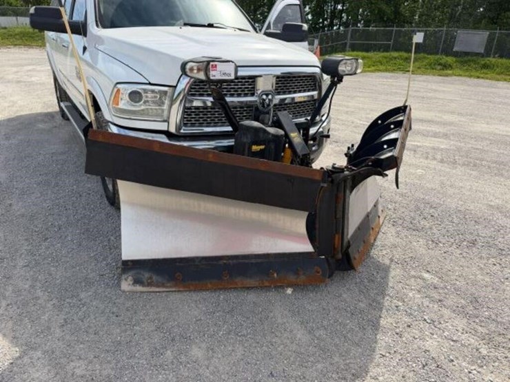 2015-ram-2500-hd-image-32