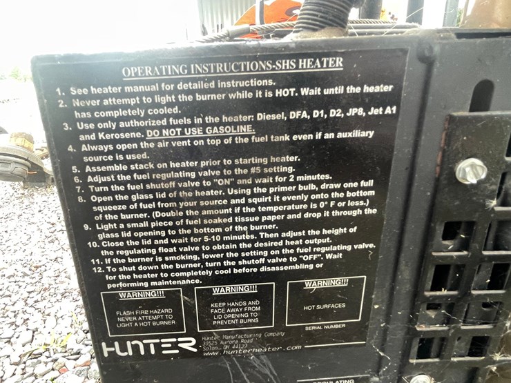 #4948-•-hunter-world-ready-space-heater-image-8