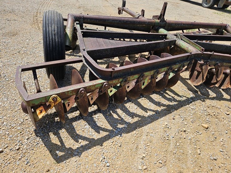 john-deere-10-image-19