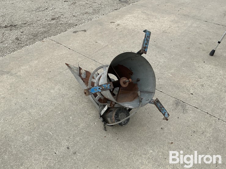 shivvers-electric-grain-spreader-image-7