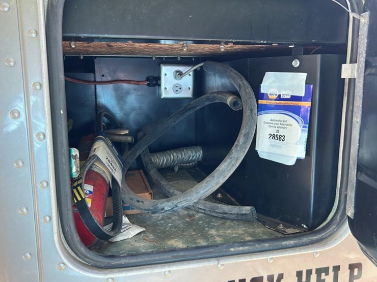 1979-peterbilt-359-image-53