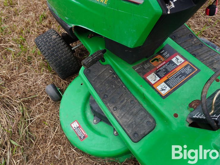 sabre-1742-lawn-mower-image-9