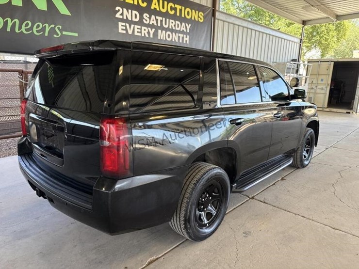 2019-chevrolet-tahoe-image-9