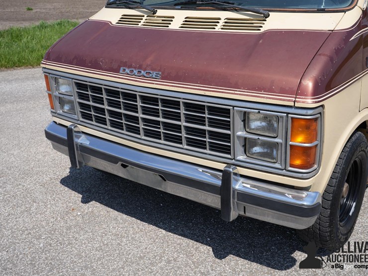1985-dodge-ram-250-image-9