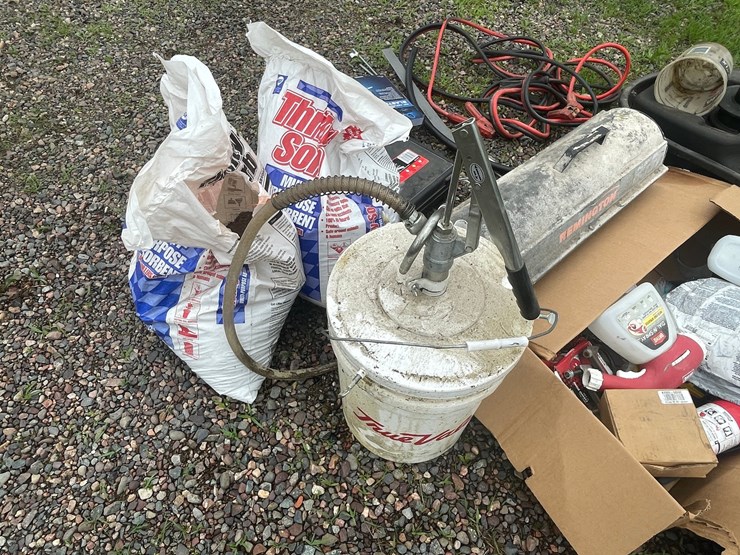 #4935-•-large-pile-of-shop-tools-and-supplies-image-8