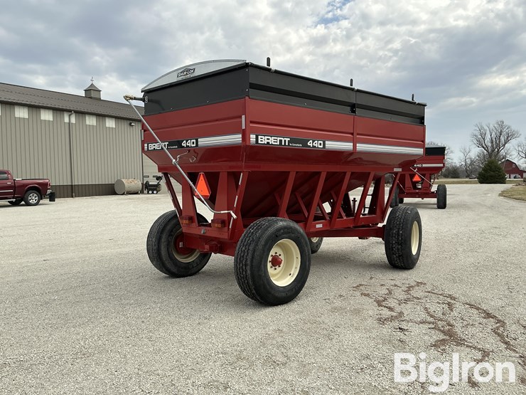 unverferth-brent-gt440-grain-wagon-image-5