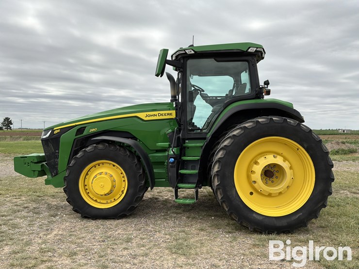 2023-john-deere-8r-280-image-8