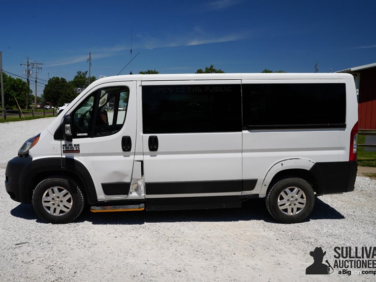 2021-ram-promaster-1500-image-8