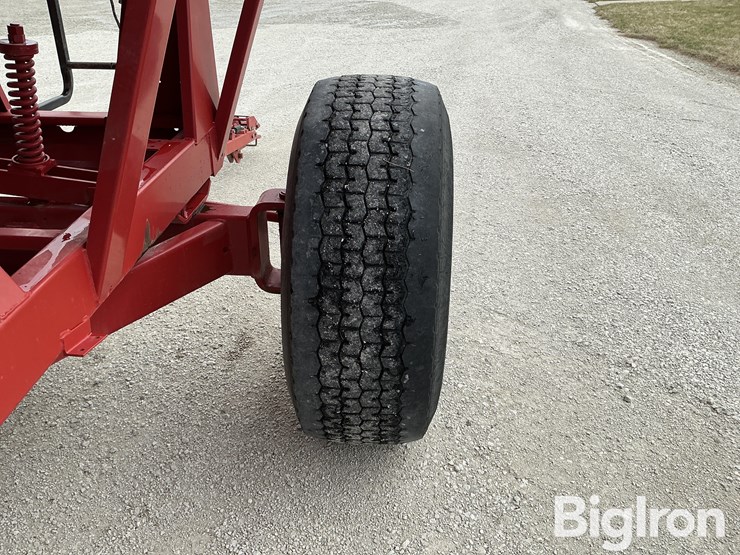 unverferth-brent-gt440-grain-wagon-image-16