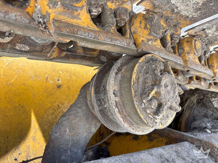 2018-deere-650k-image-36