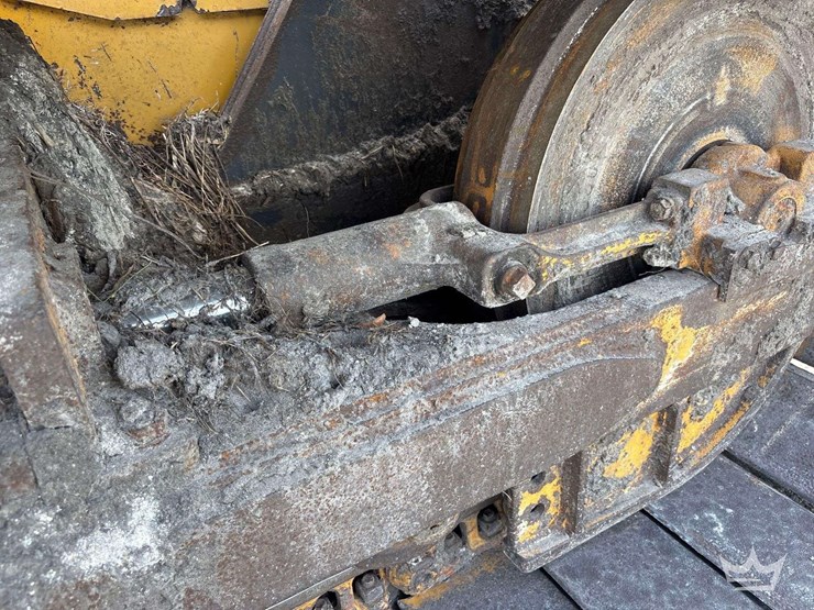 2018-deere-650k-image-46