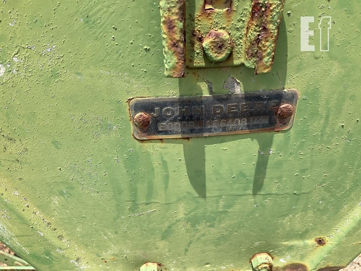john-deere-b-image-3