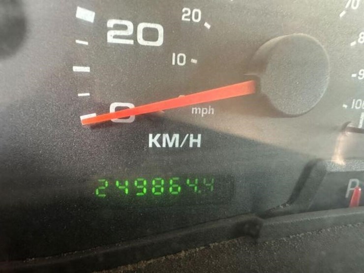 2002-ford-f550-image-10